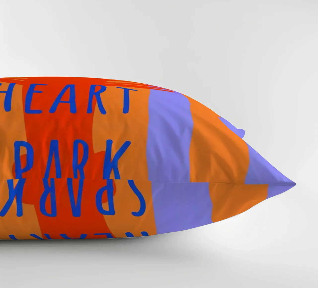 heart spark. Lobster. cuscino da FRICKE DESIGN