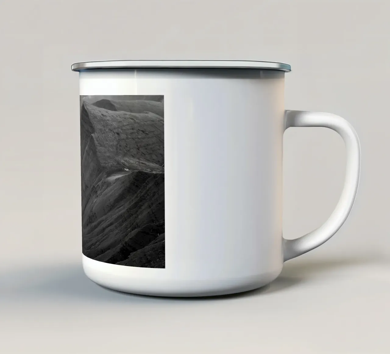 Cribyn tazza in smalto da Marc Gruninger