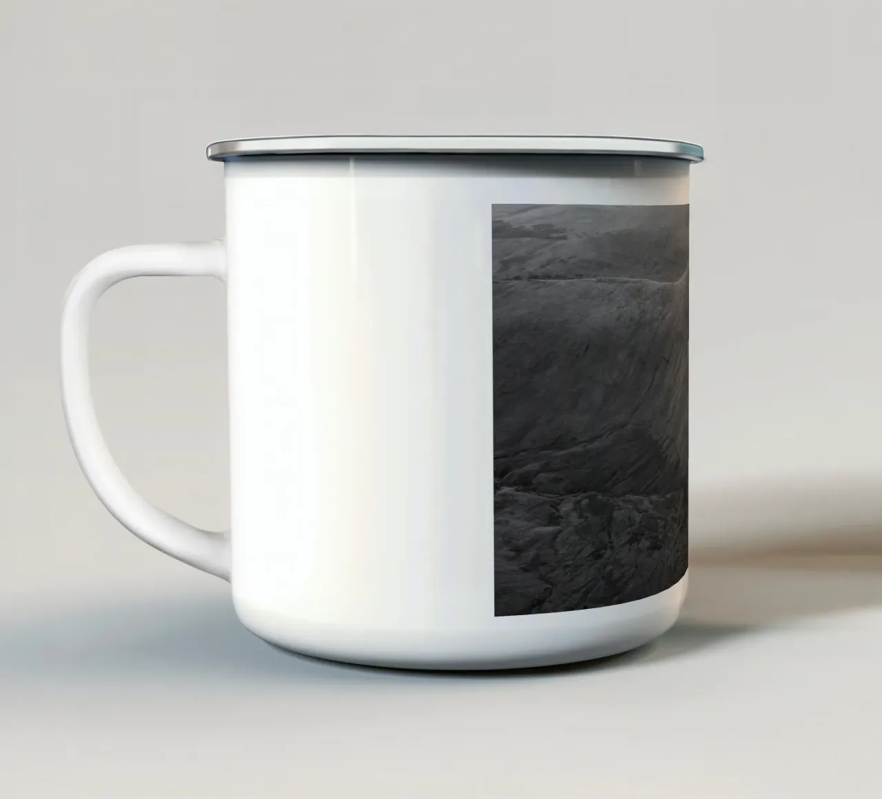 Cribyn tazza in smalto da Marc Gruninger