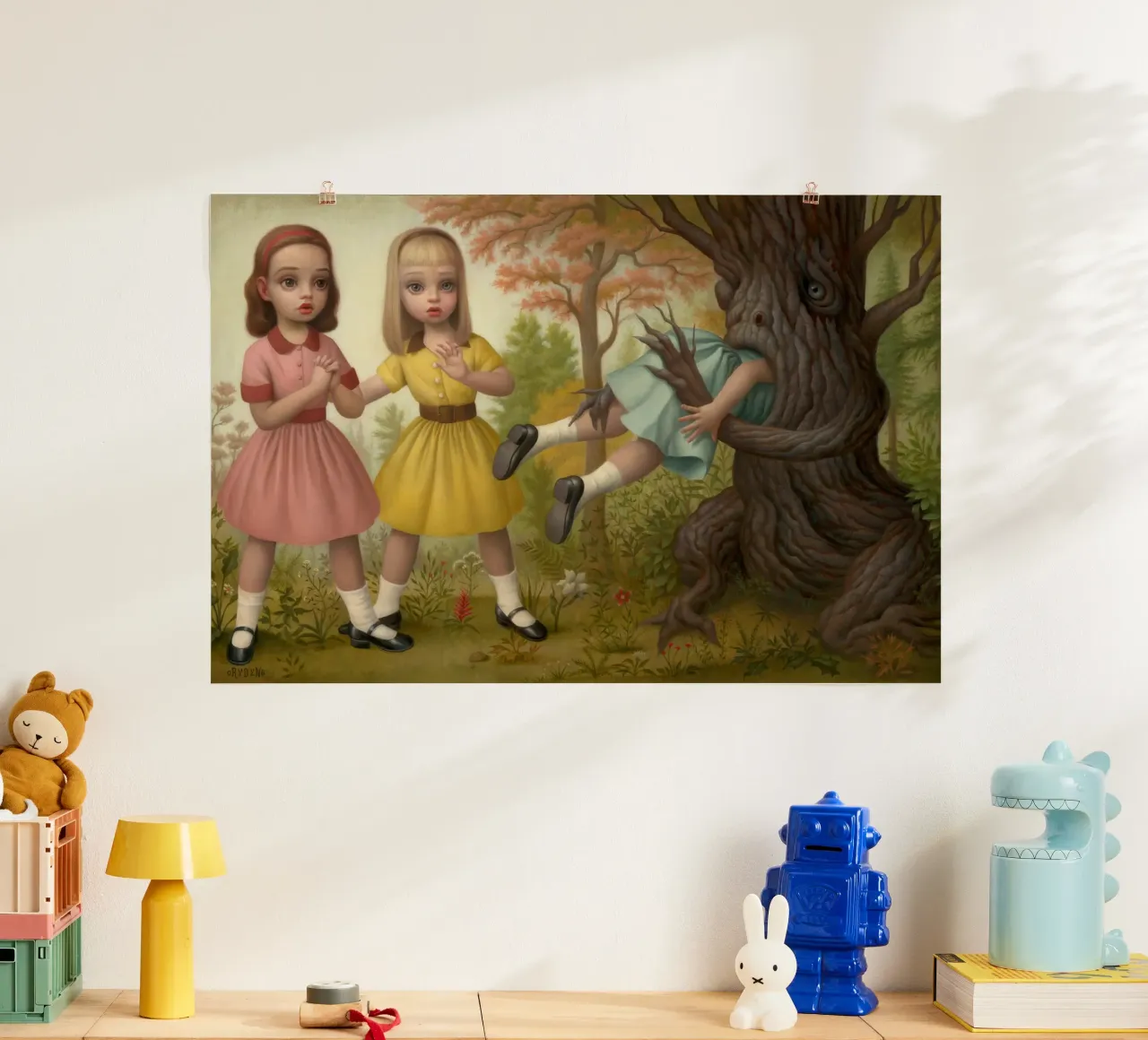 57 Ragazza mangiata dall'albero poster con telaio in legno da adriano lopezz