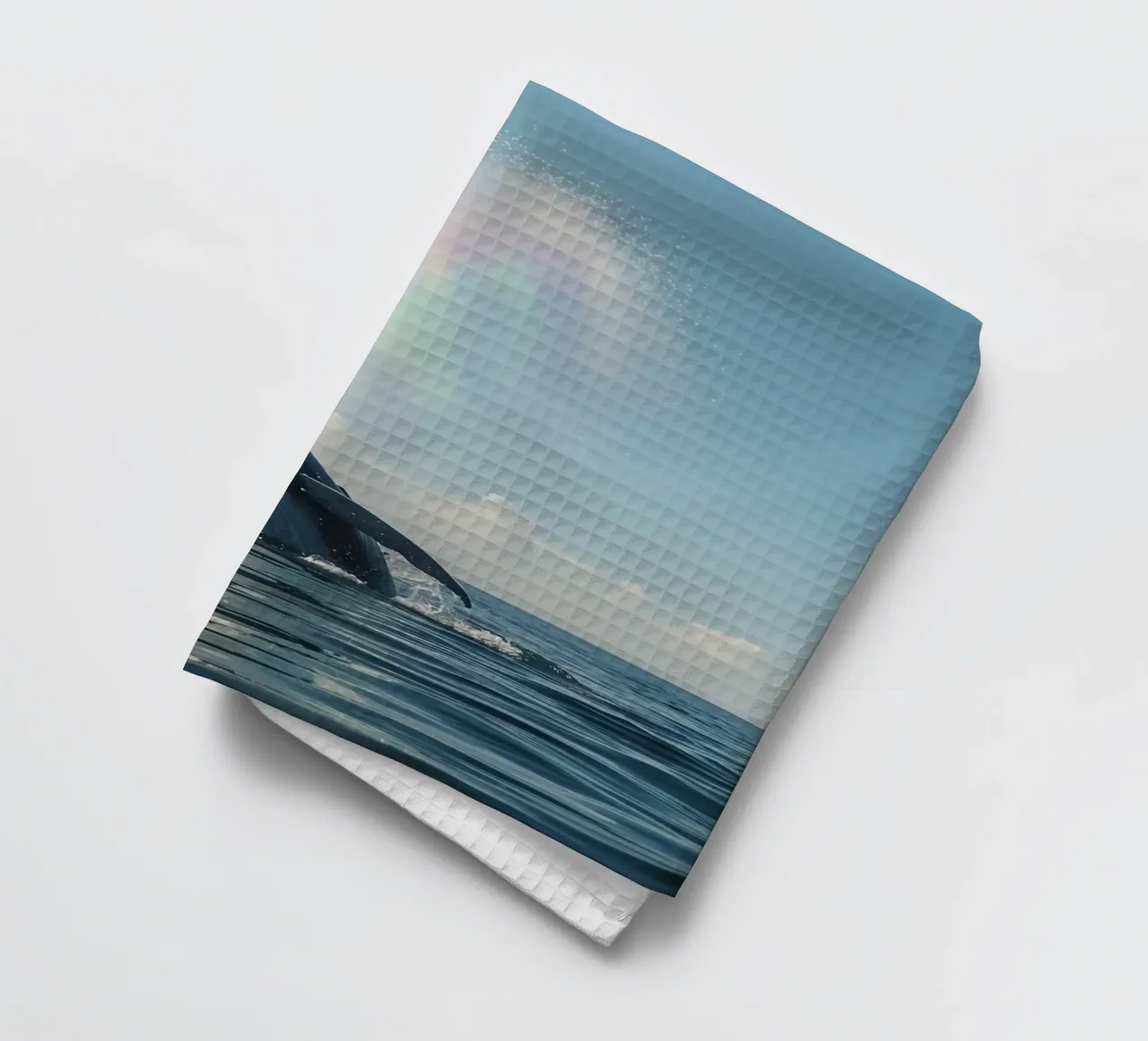 Balena megattera che si infrange con un getto d'acqua arcobaleno canovaccio da cucina da DesignDoodle