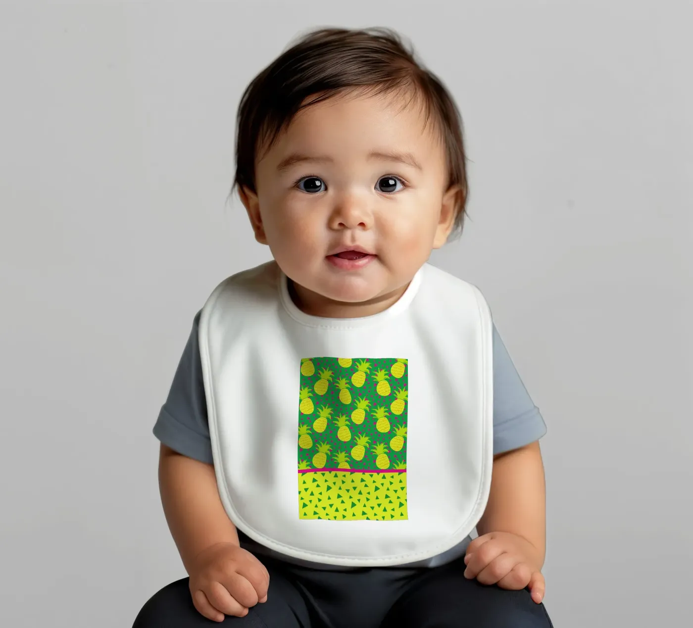 Falling Pineapples Babylätzchen von Maria Kritzas