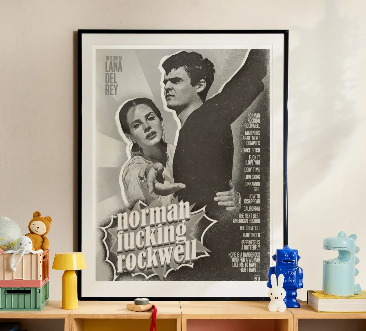 Un viaggio attraverso la malinconia in tour Lana Del Ray poster con telaio in plastica da mamass