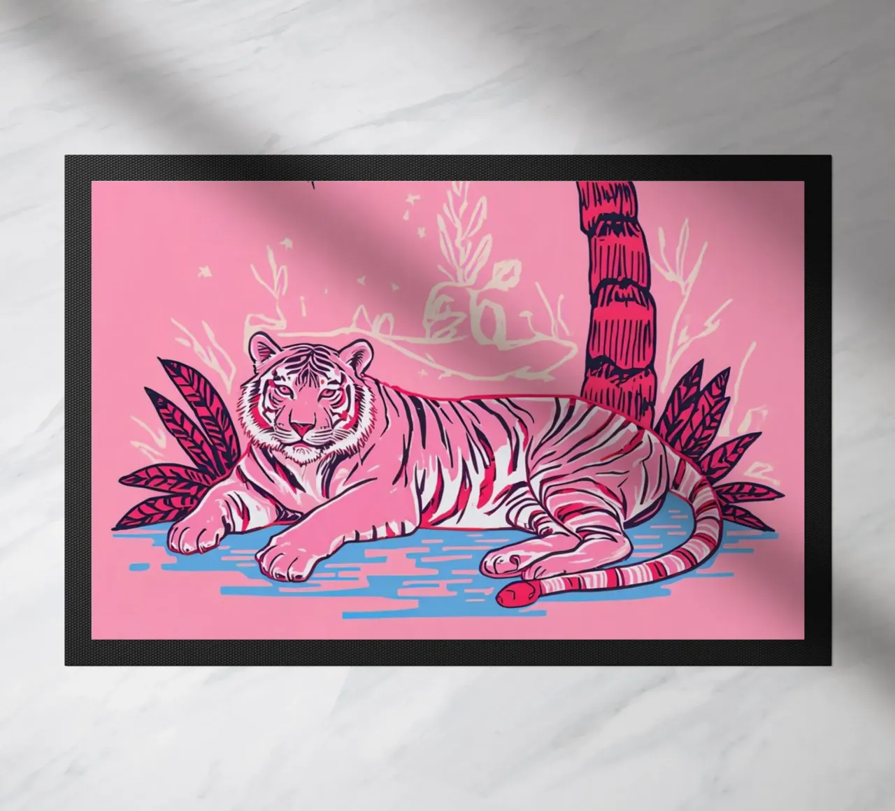 Tigre sotto una palma con combinazione di colori rosa zerbino da DesignDoodle