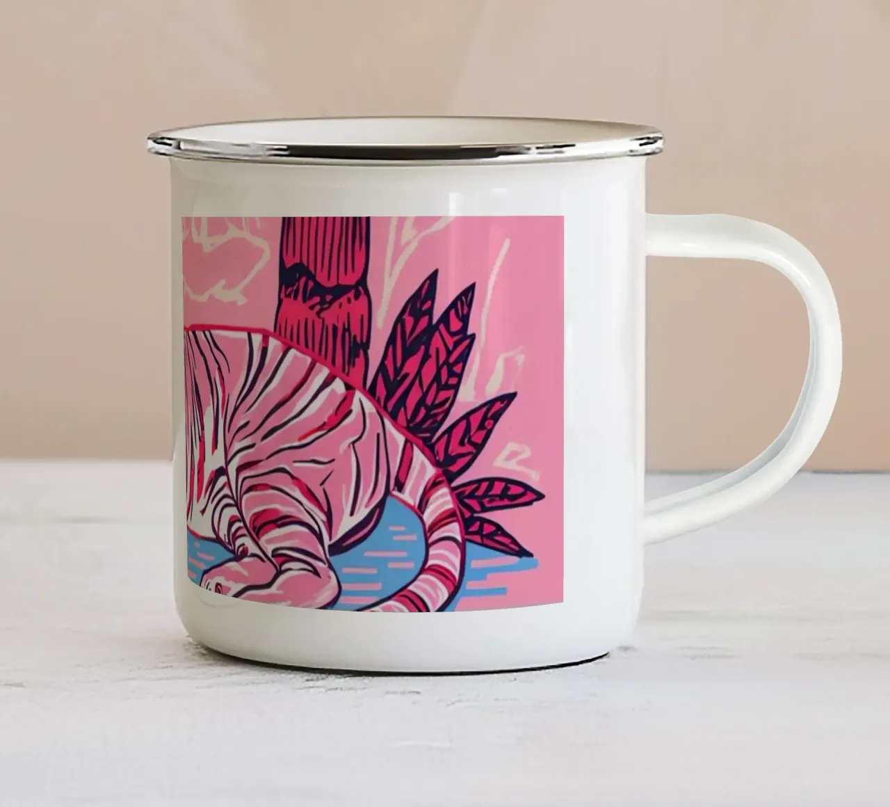 Tigre sotto una palma con combinazione di colori rosa tazza in smalto da DesignDoodle