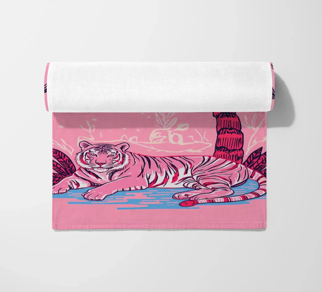Tigre sotto una palma con combinazione di colori rosa telo mare da DesignDoodle