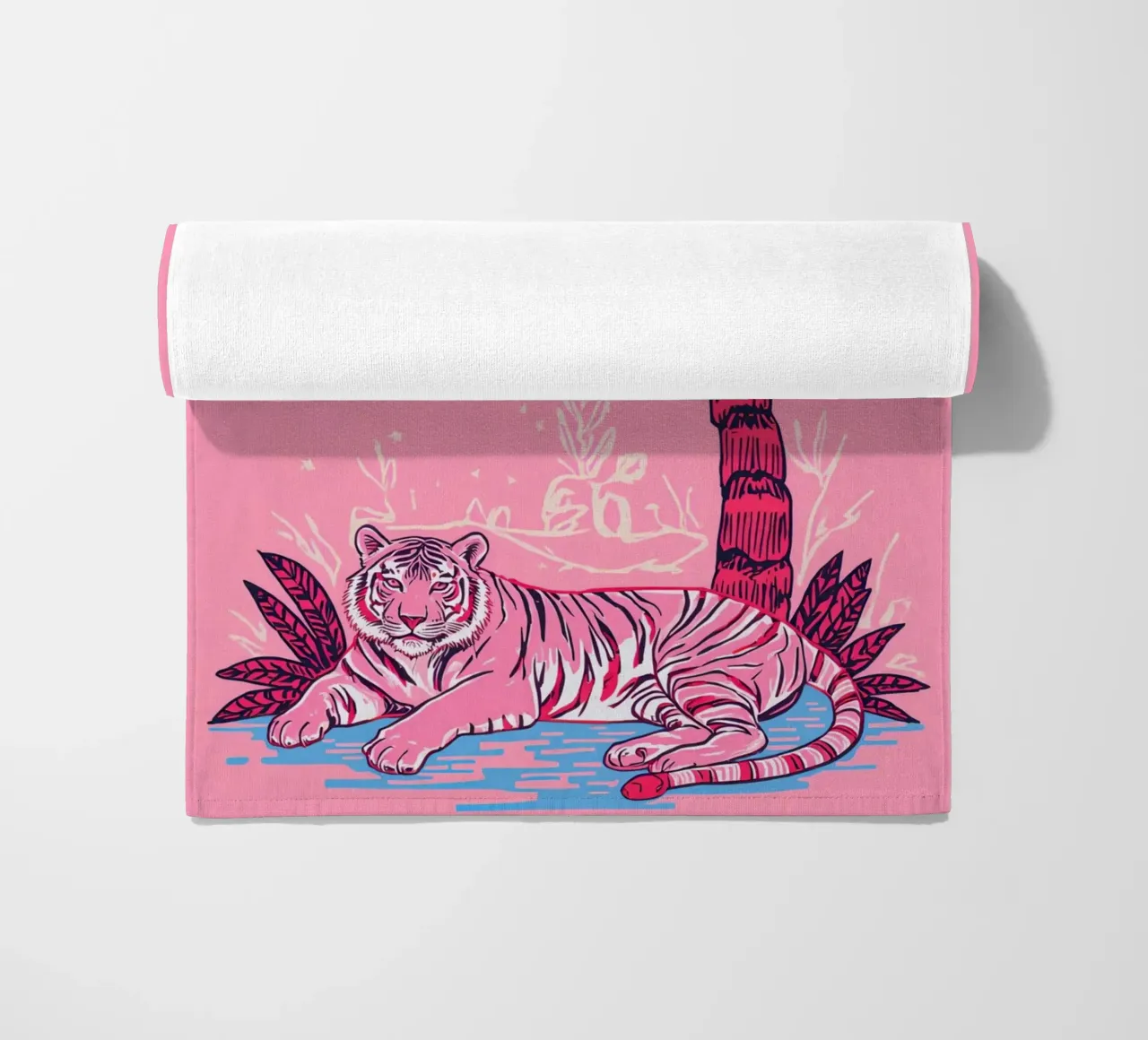 Tigre sotto una palma con combinazione di colori rosa telo mare da DesignDoodle