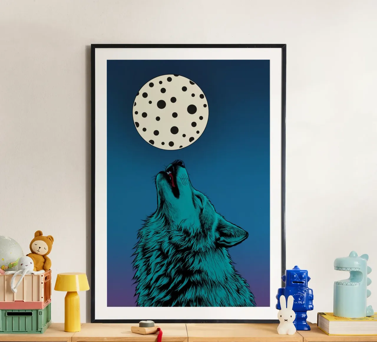 un lupo che ulula a una luna maculata poster da DesignDoodle