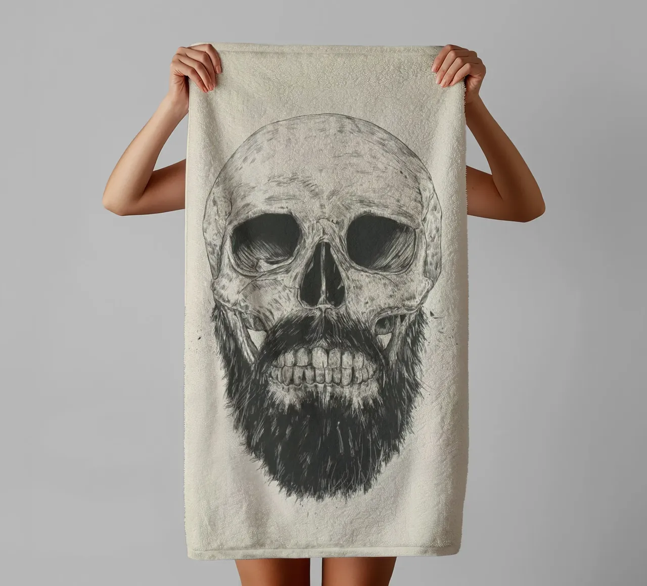 The beard is not dead asciugamano da bagno da Balazs Solti