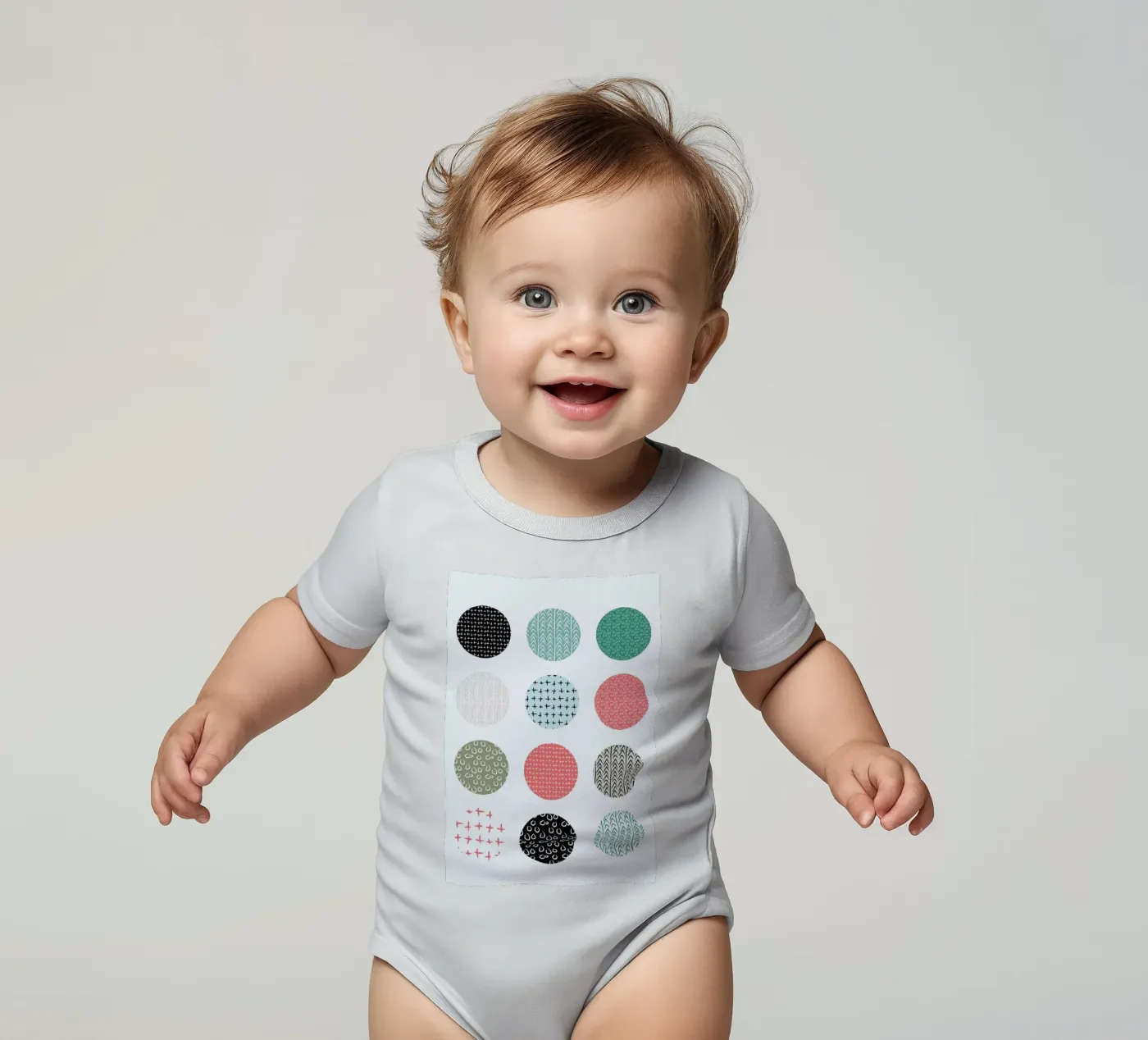 Patterned dots body bébé de Maria Kritzas