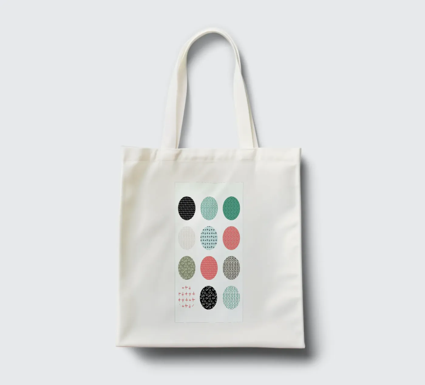 Patterned dots tote bag by Maria Kritzas