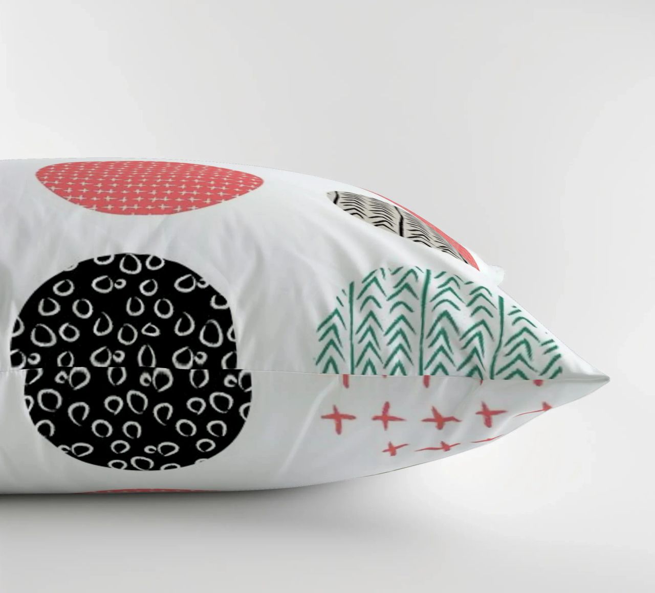 Patterned dots cuscino da Maria Kritzas