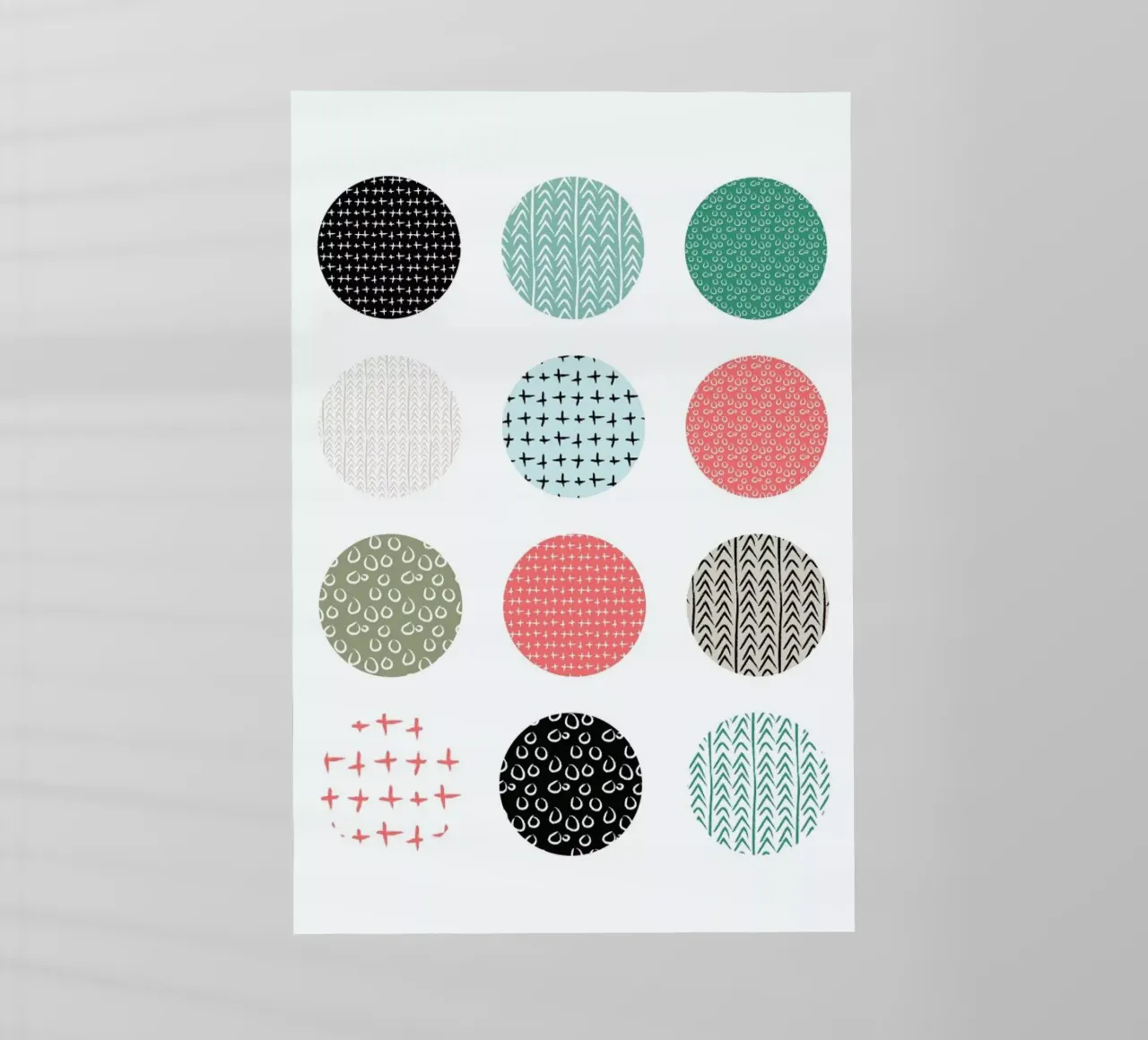 Patterned dots pellicola backlit da Maria Kritzas