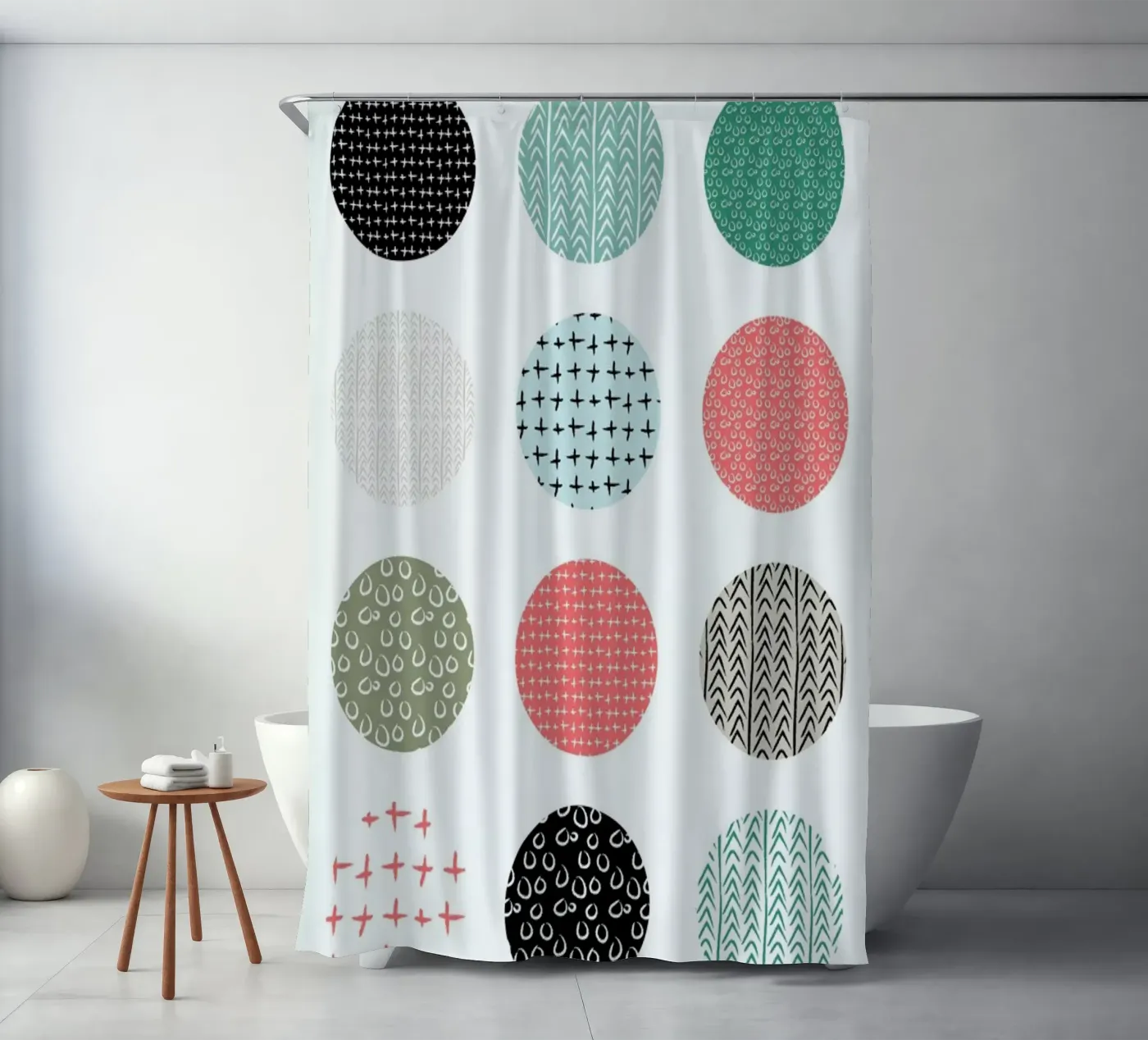 Patterned dots Duschvorhang von Maria Kritzas