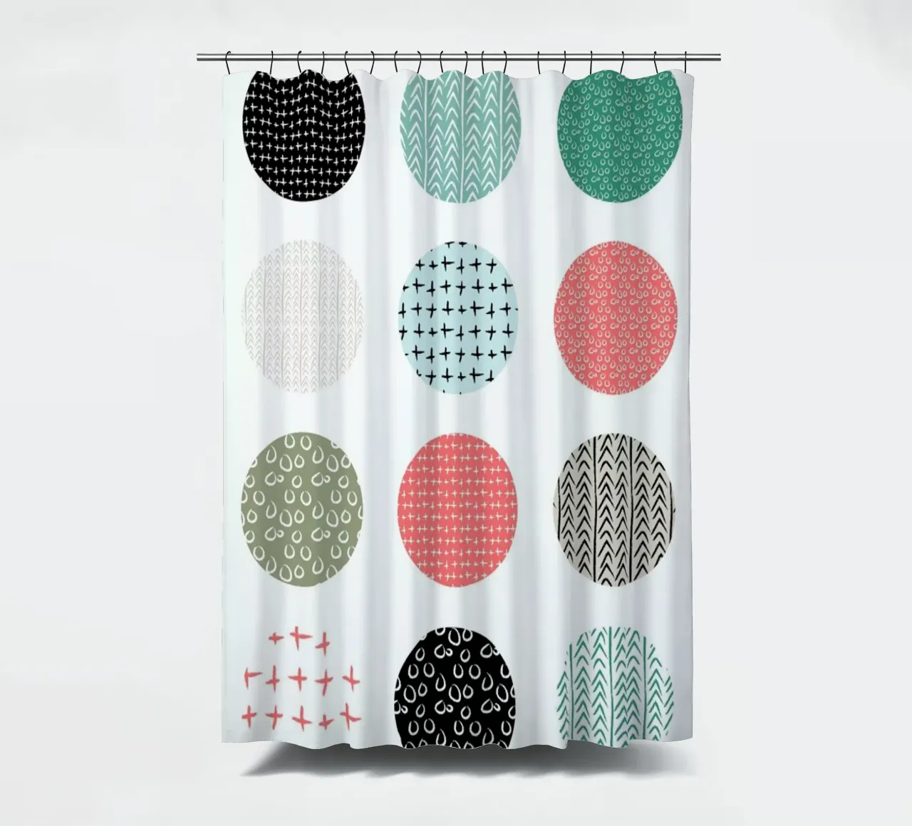 Patterned dots Duschvorhang von Maria Kritzas
