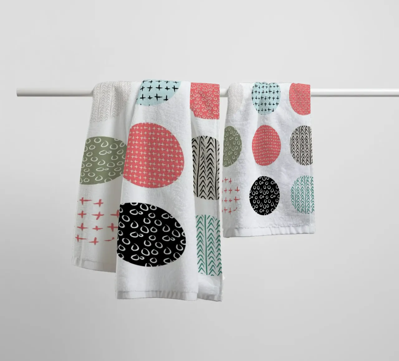 Patterned dots asciugamano da bagno da Maria Kritzas