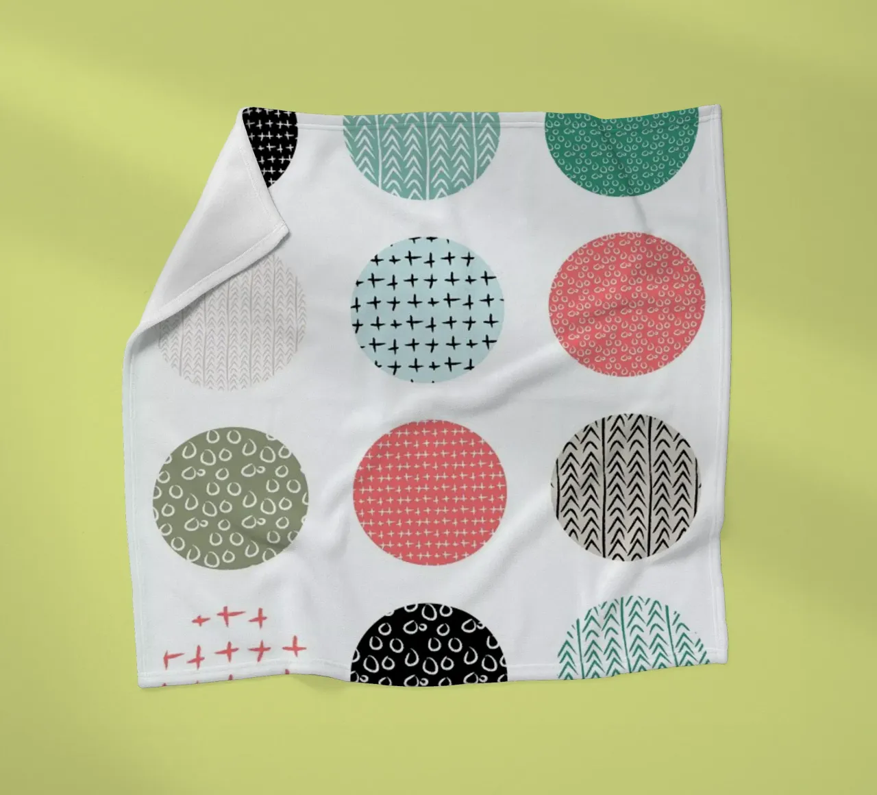 Patterned dots coperta in pile da Maria Kritzas