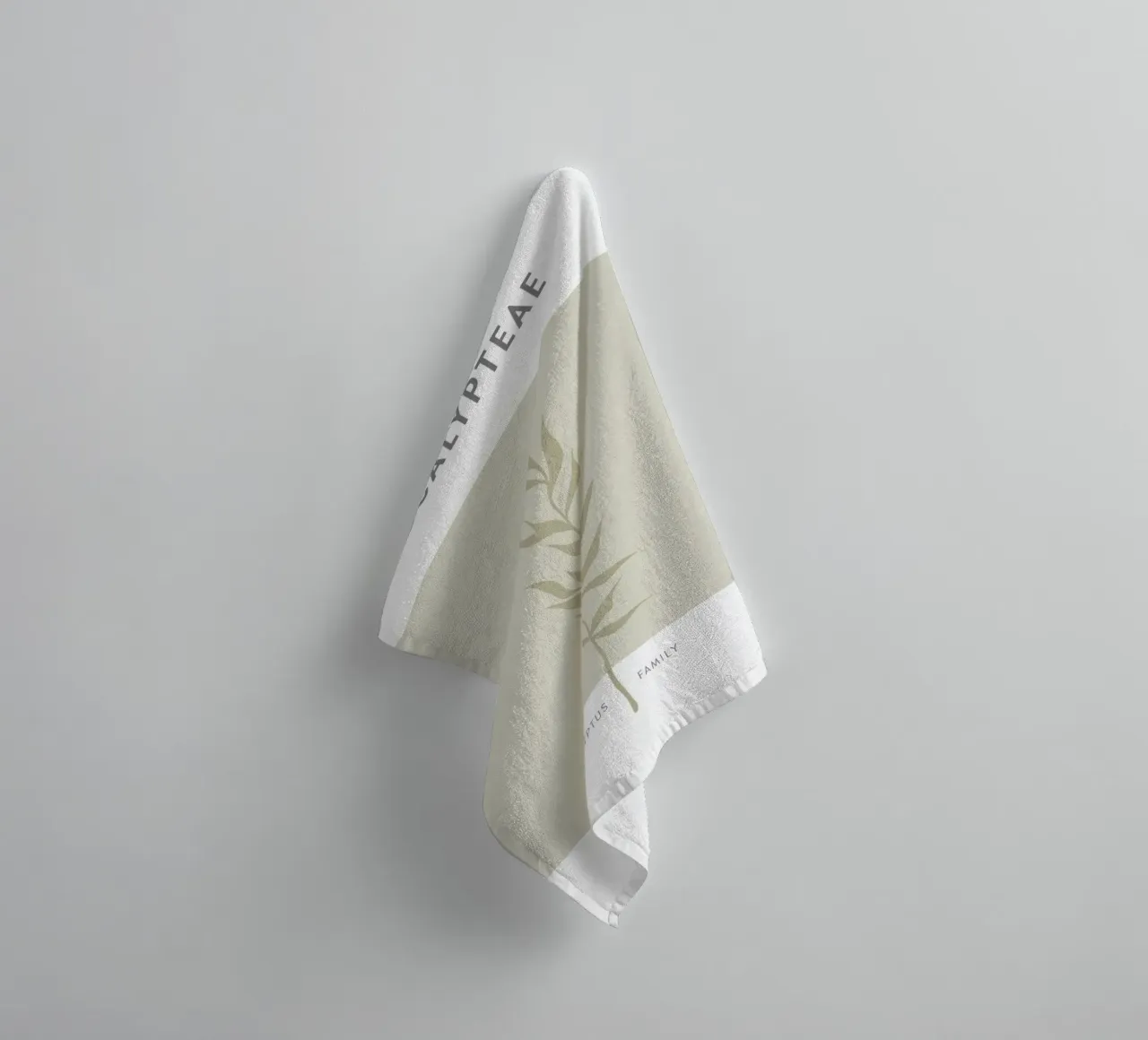 Boho Leaves 2 Eucalypteae asciugamano da bagno da Boho Print Collection