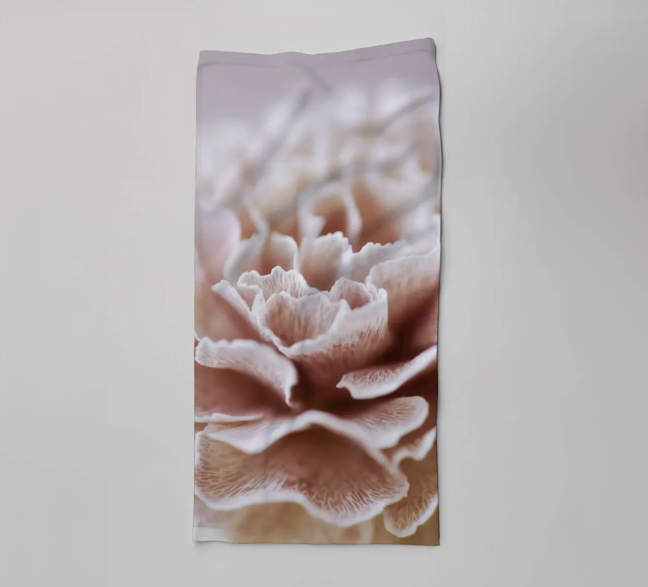 Fragile Bloom No 02 asciugamano da bagno da treechild