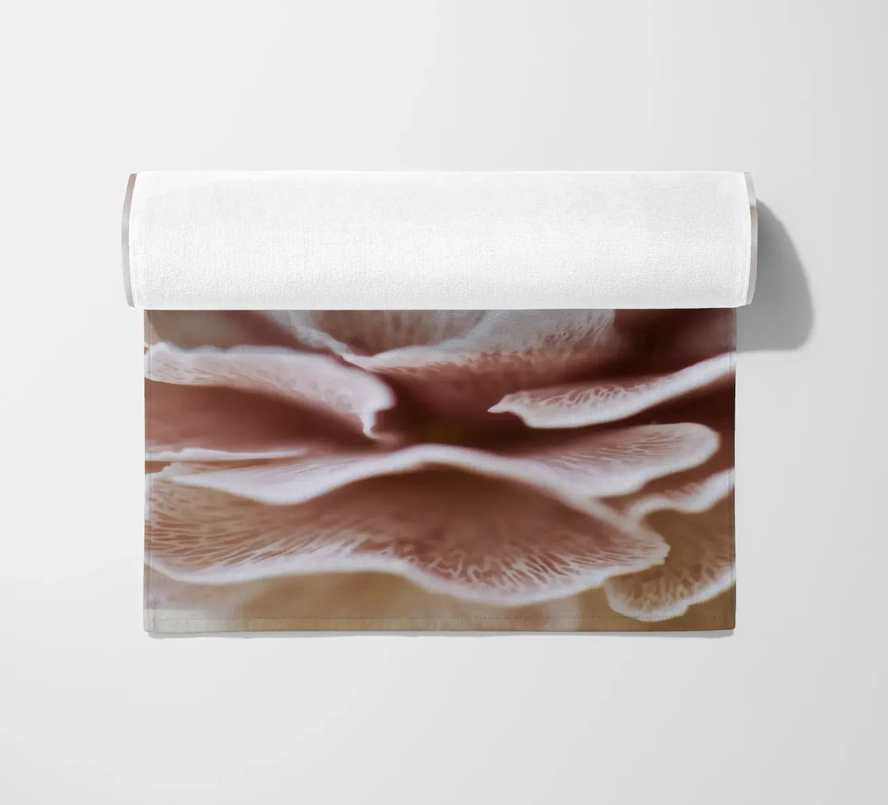 Fragile Bloom No 02 telo mare da treechild