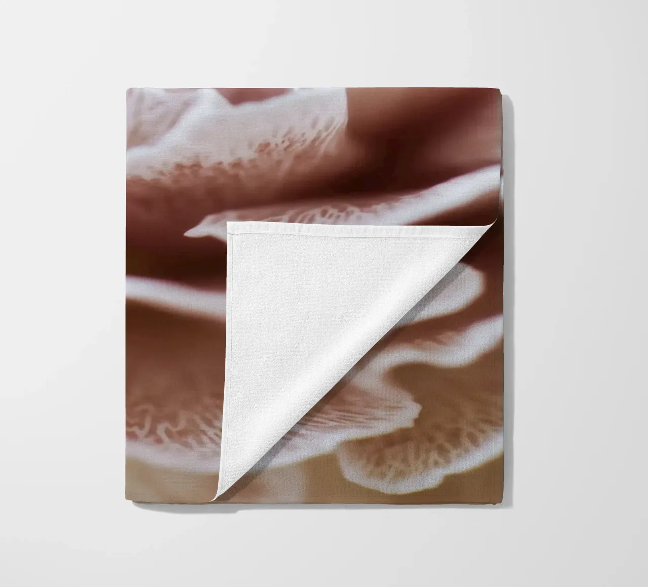 Fragile Bloom No 02 telo mare da treechild