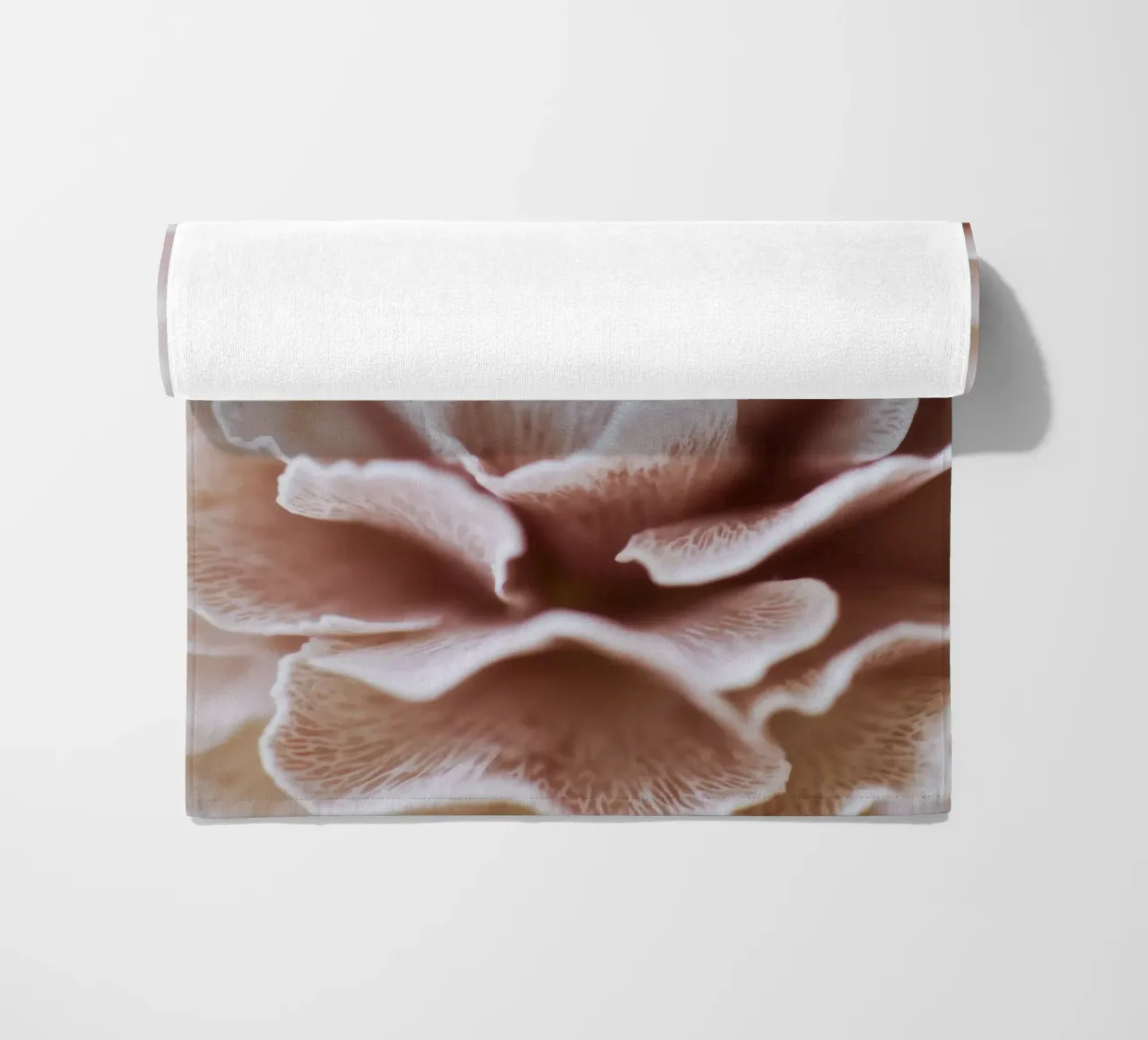 Fragile Bloom No 02 telo mare da treechild