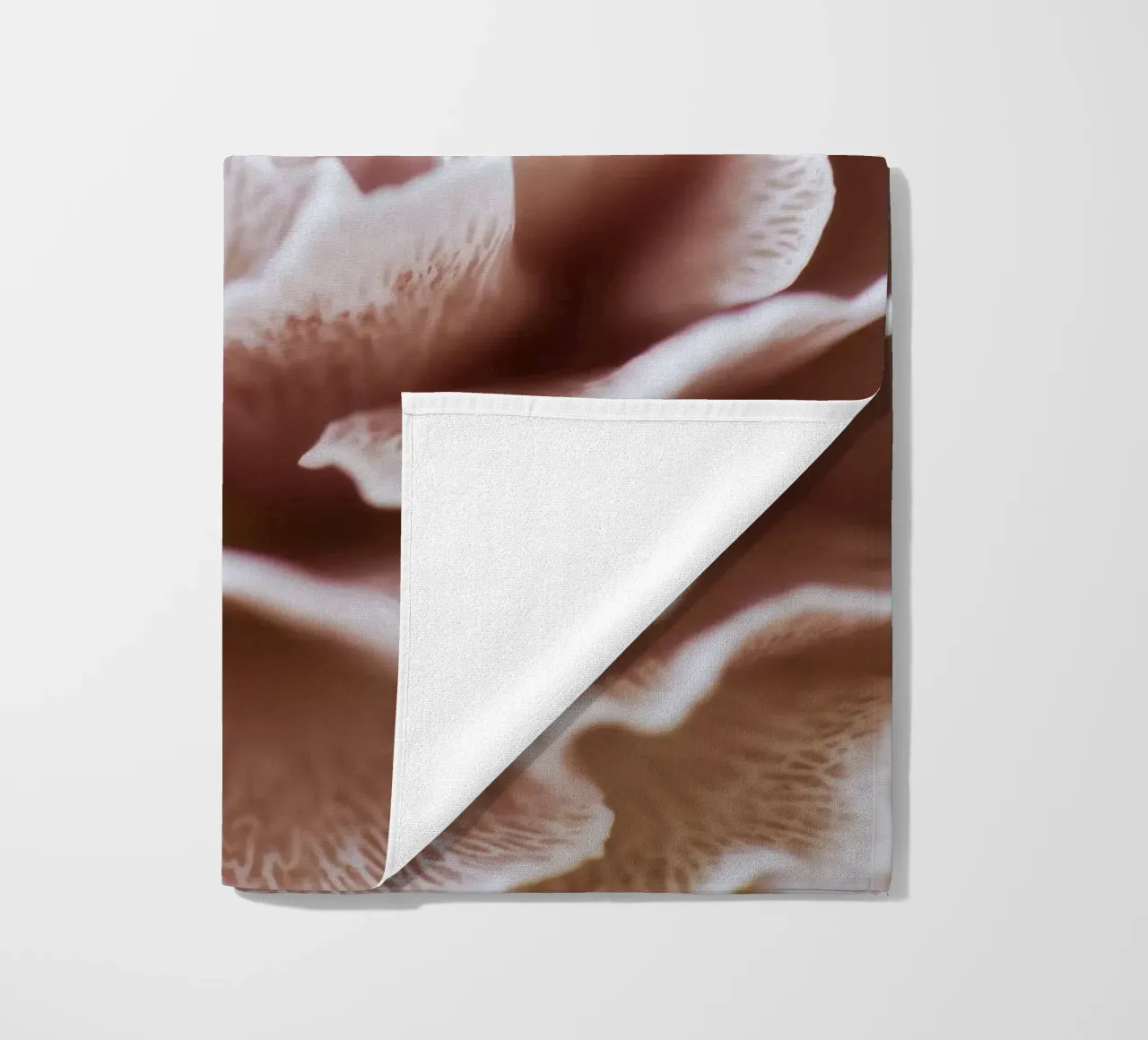 Fragile Bloom No 02 telo mare da treechild