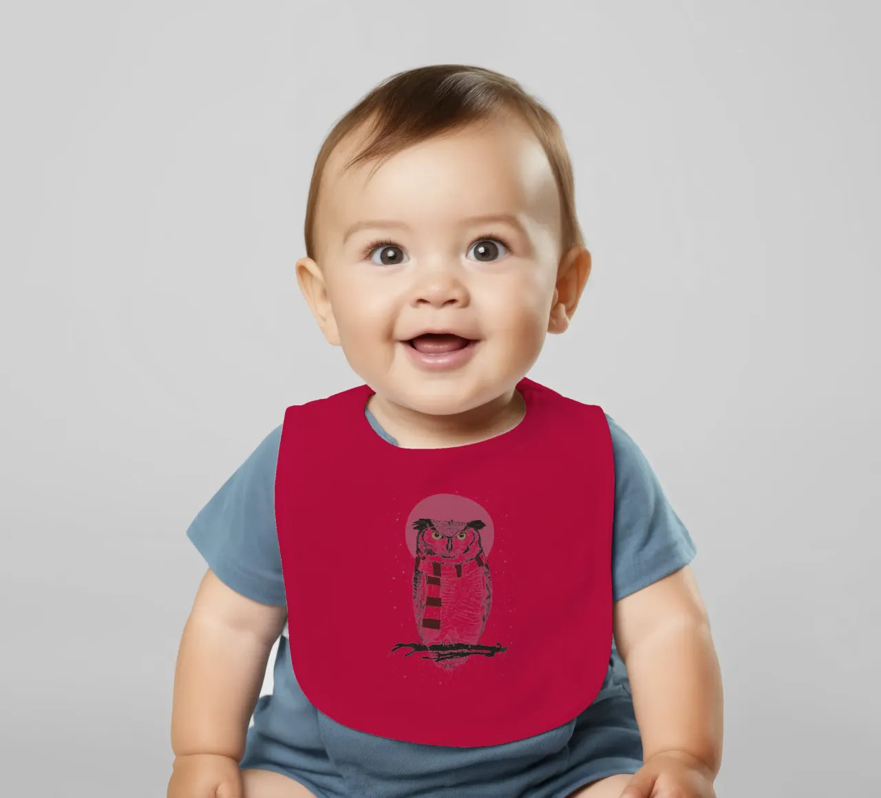 Winter Owl bavaglino da Balazs Solti