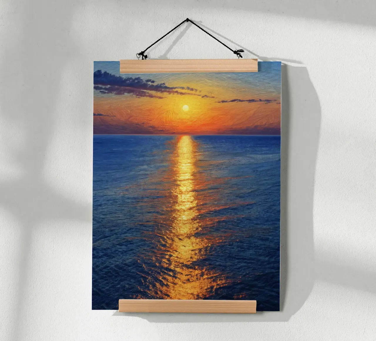 Sentiero d'oro verso l'orizzonte: Un sereno tramonto sul mare poster da Artistic-shop