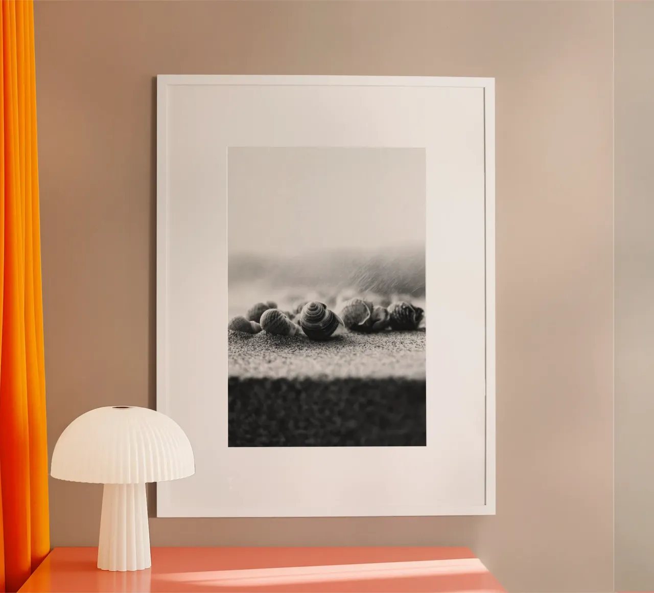 Shell Drift poster con telaio in legno da treechild