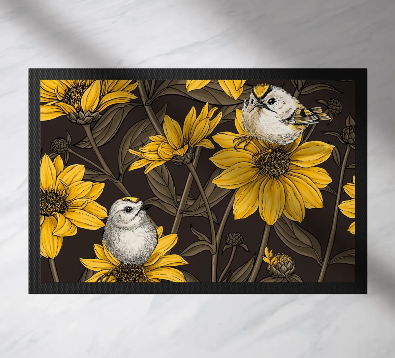 Girasoli selvatici e uccelli di tipo goldcrest/giallo e marrone zerbino da Painted Nature