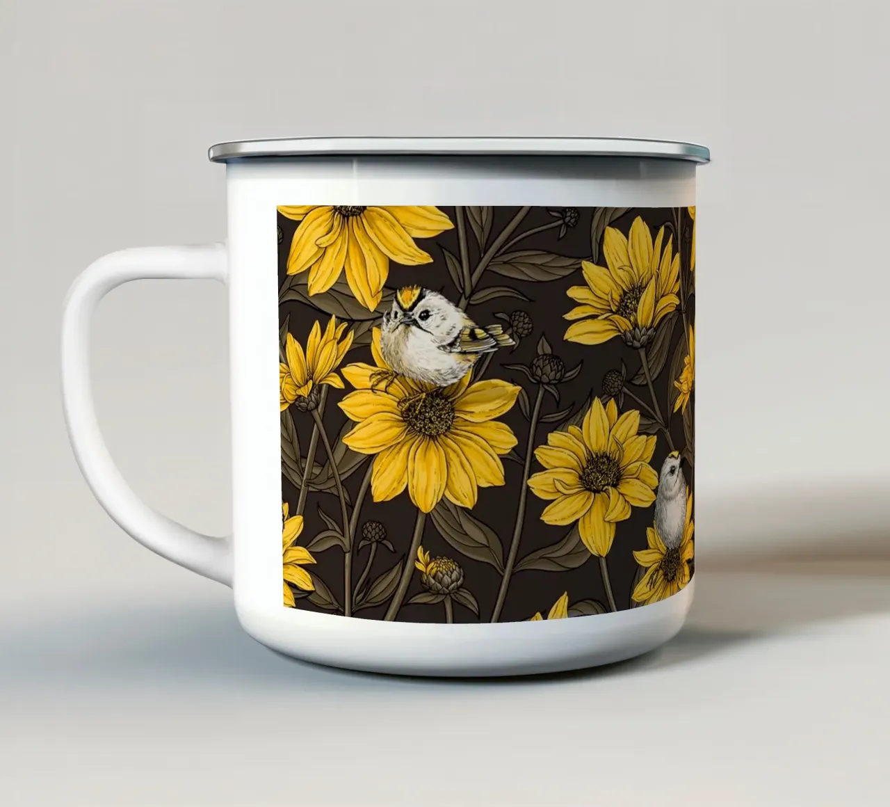 Girasoli selvatici e uccelli di tipo goldcrest/giallo e marrone tazza in smalto da Painted Nature