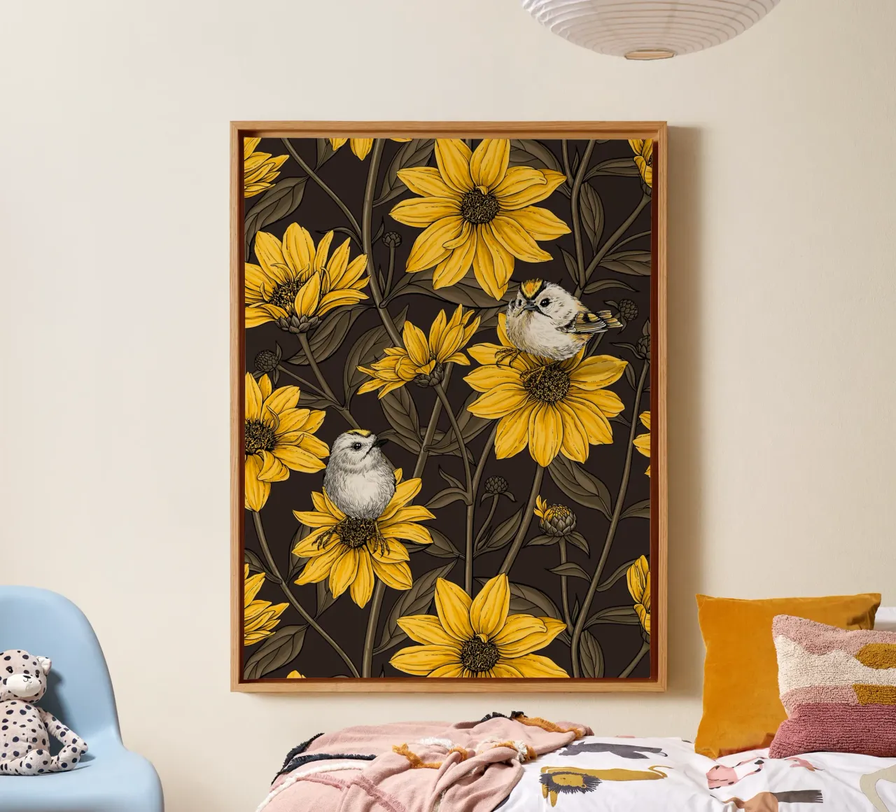 Girasoli selvatici e uccelli di tipo goldcrest/giallo e marrone tela con Cornice a cassetta da Painted Nature