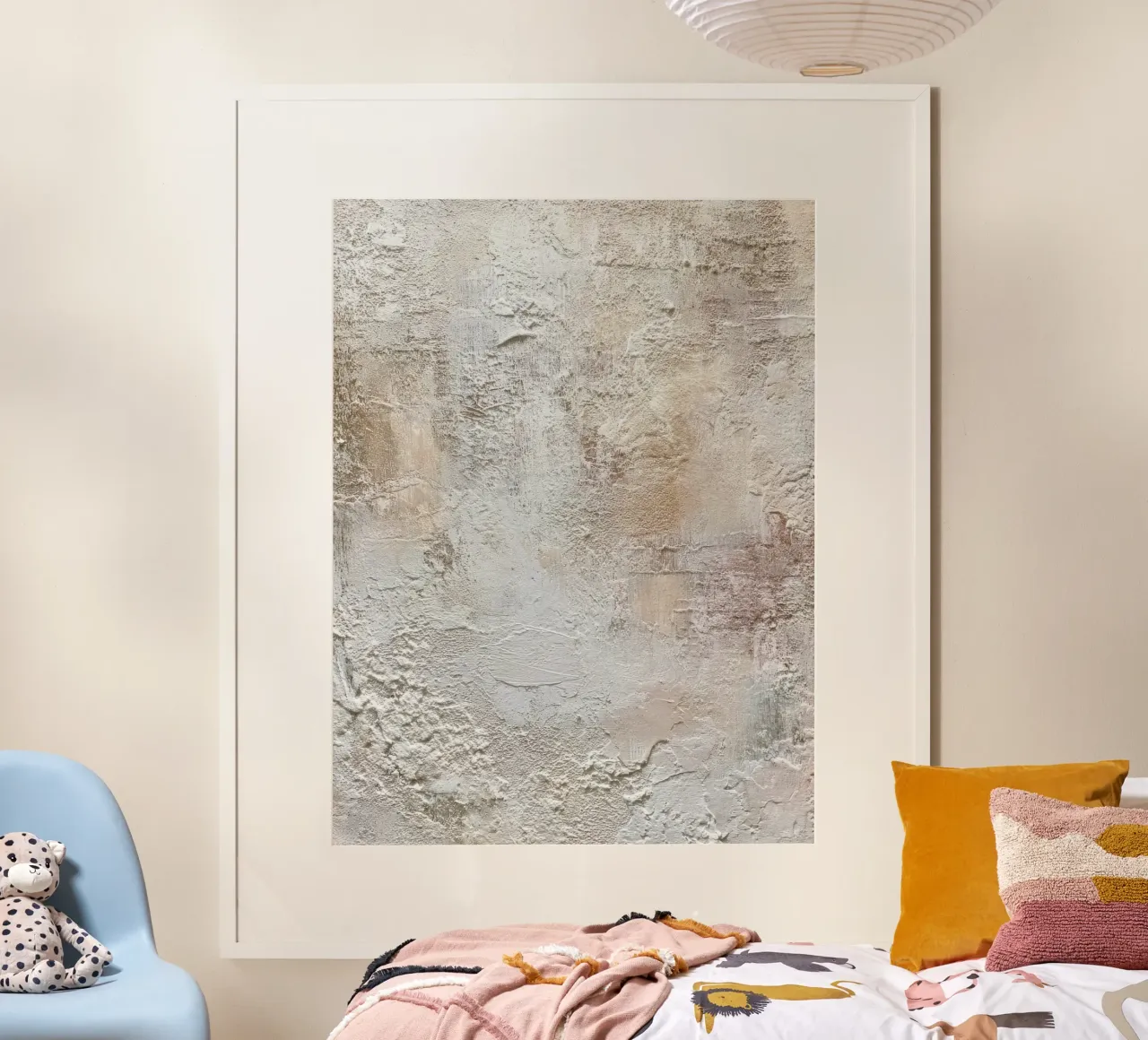 Peinture abstraite texturée dans des tons neutres et terreux poster avec cadre en plastique de Artbyvo