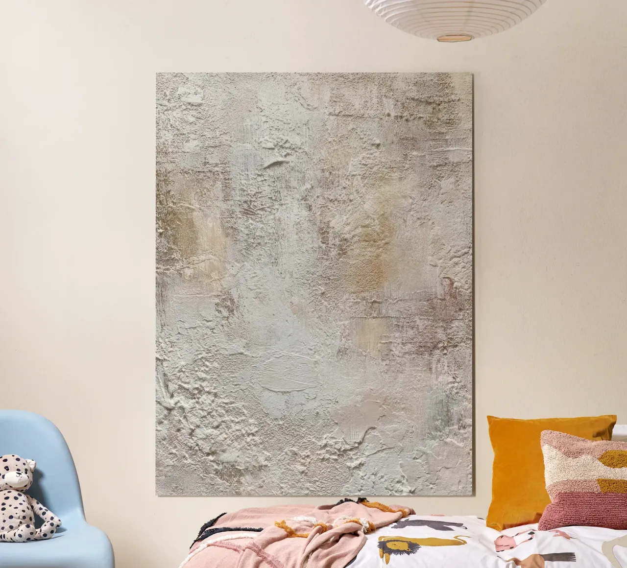 Peinture abstraite texturée dans des tons neutres et terreux poster avec cadre en plastique de Artbyvo