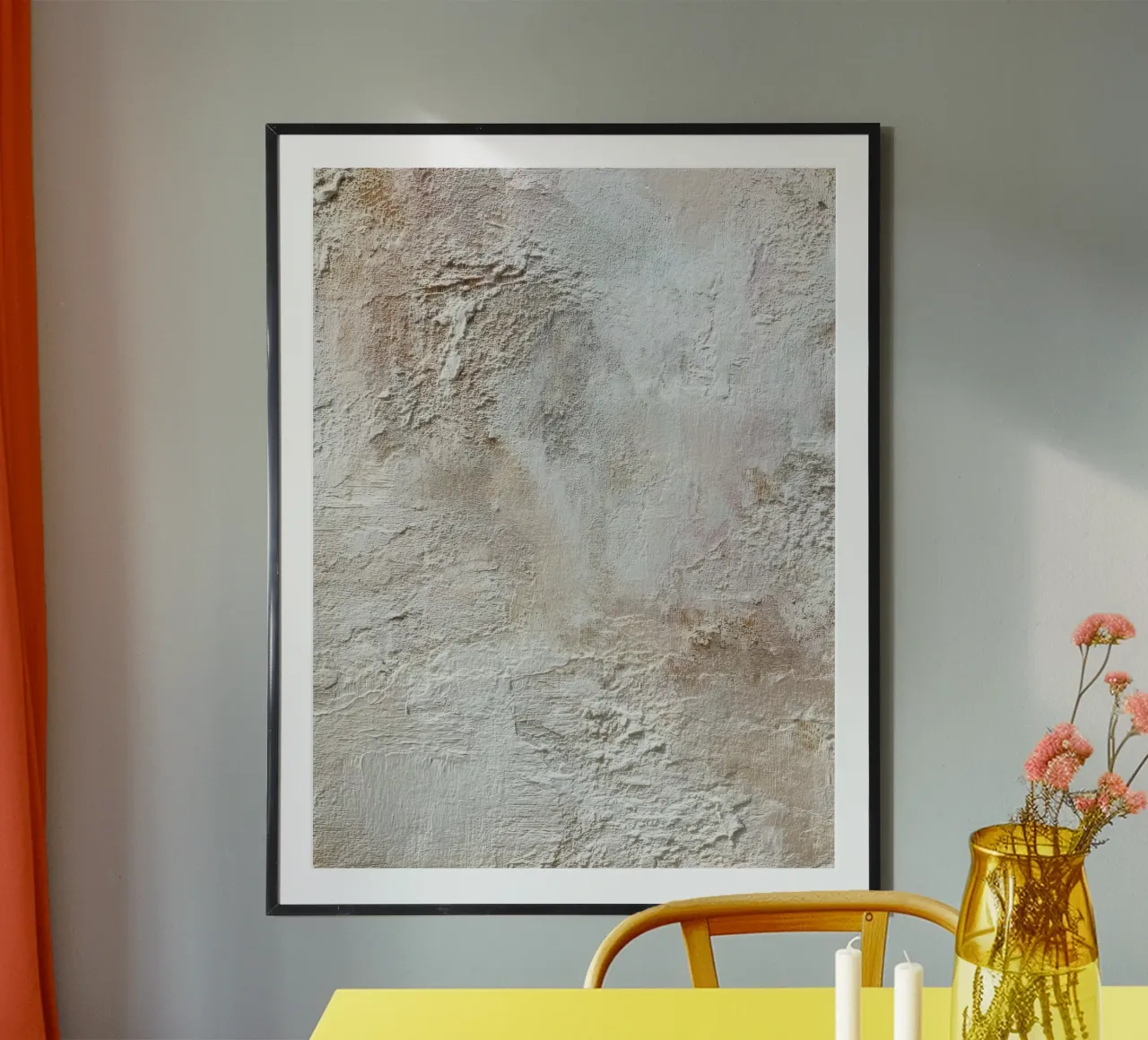 Peinture abstraite texturée neutre avec des tons de terre poster avec cadre en bois de Artbyvo
