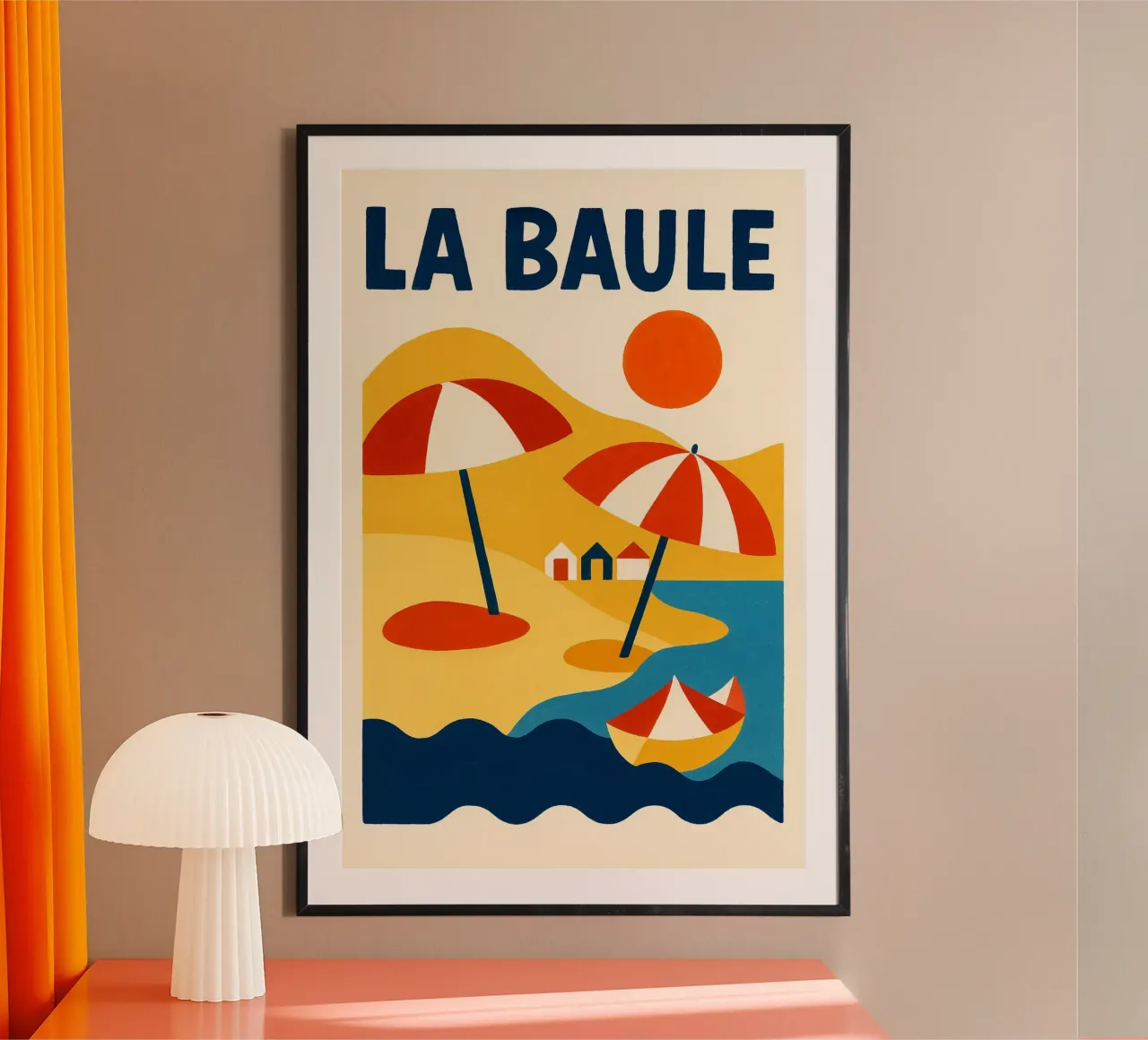 Poster retrò La Baule - spiaggia dorata e ombrelloni rossi poster con telaio in legno da JETLAG | affiches voyage