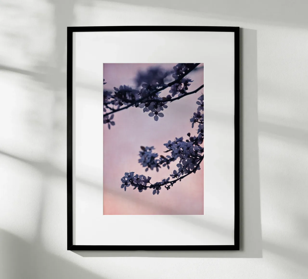 blossoms at dusk poster da Visuelle Poesie am Wegesrand