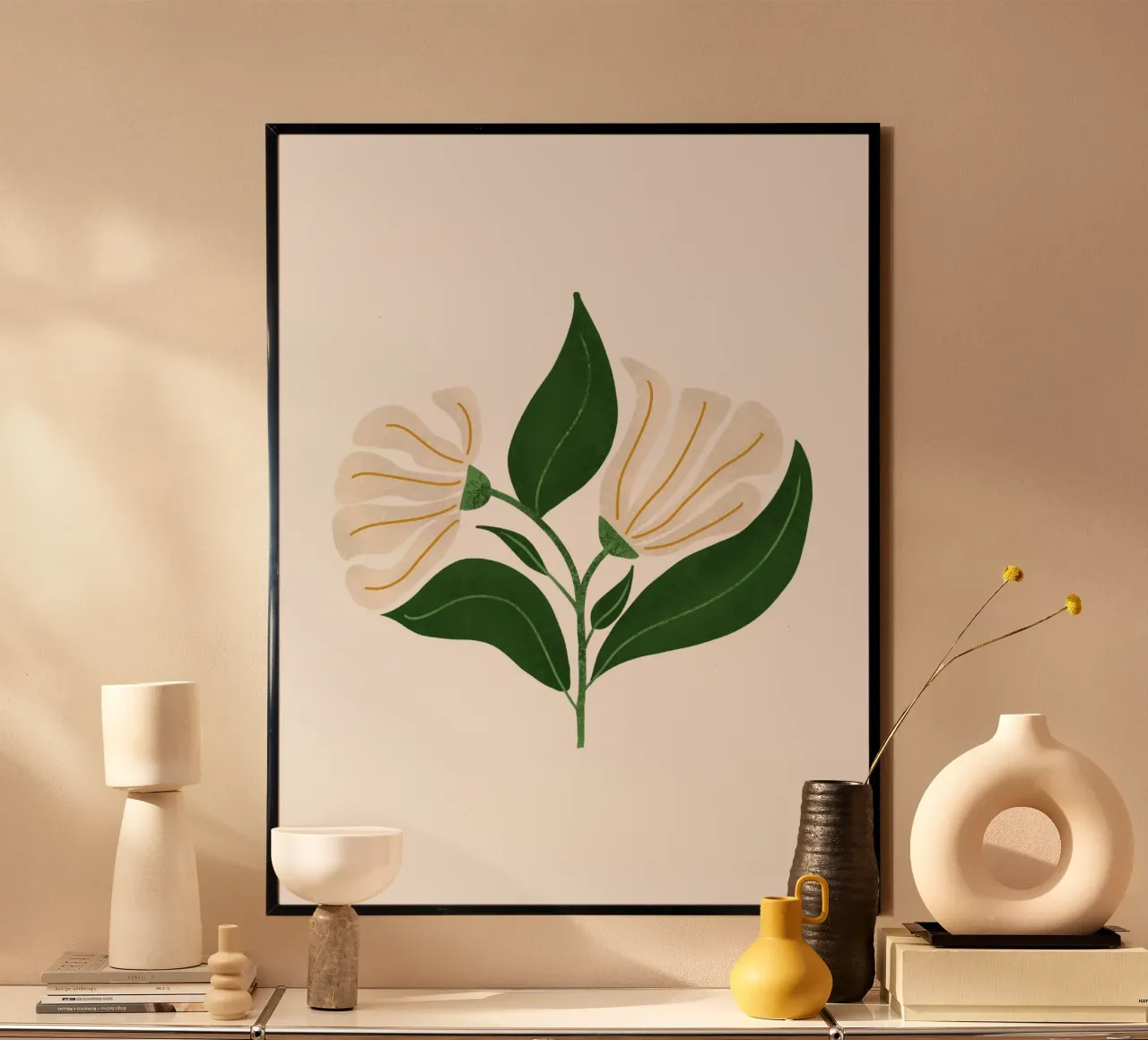 Fiori crema retrò anni '70 su blu avocado retrò - Vintage in grassetto poster con telaio in legno da susanacosta