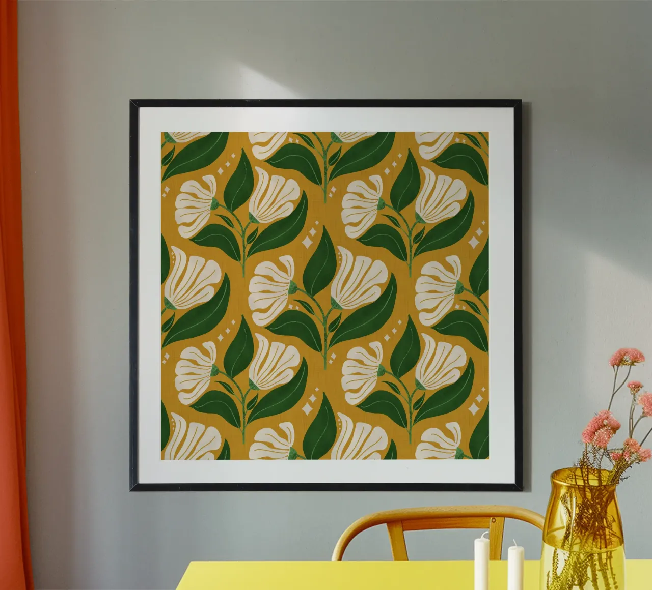 Fiori crema retrò anni '70 su giallo avocado - Vintage Flo in grassetto poster da susanacosta