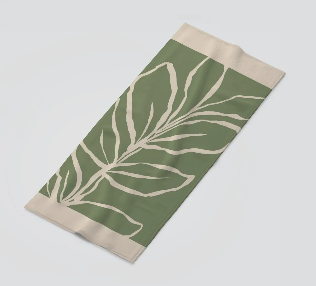 Feuille abstraite beige sur vert sauge serviette de plage de Melloi Art Print