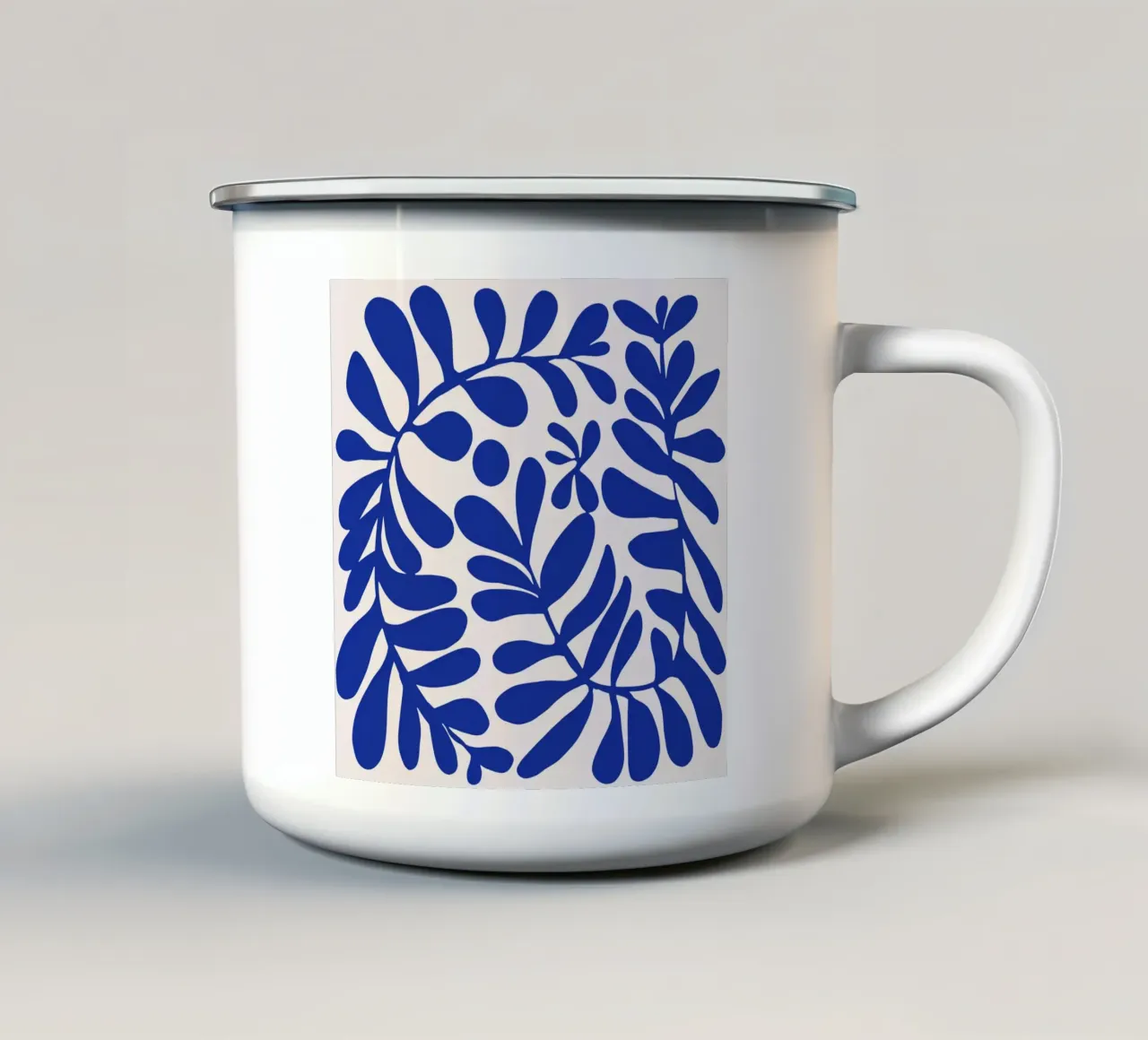 Fogliame ultramarino tazza in smalto da Little Dean