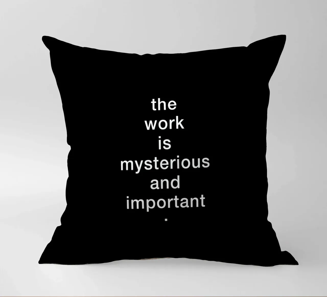 the work is mysterious cuscino da 7115