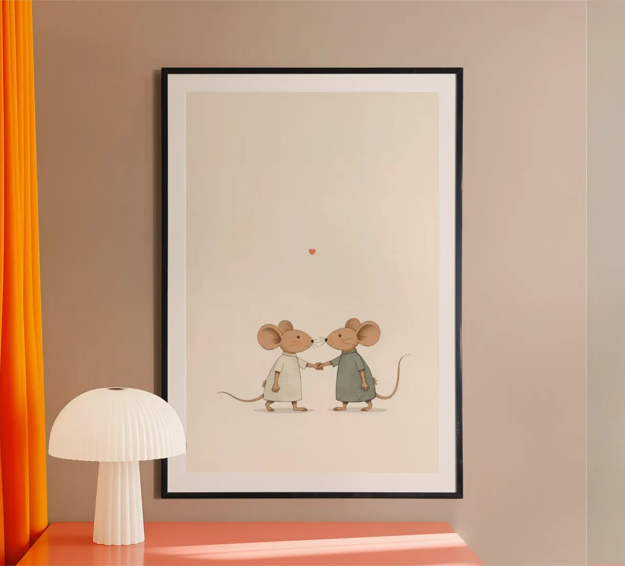 Aimer deux souris qui se tiennent par la main poster de DesignDoodle