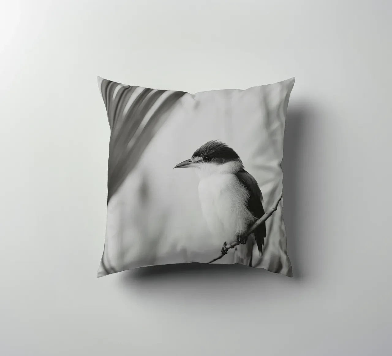 Exotic Bird No 01 cuscino da treechild
