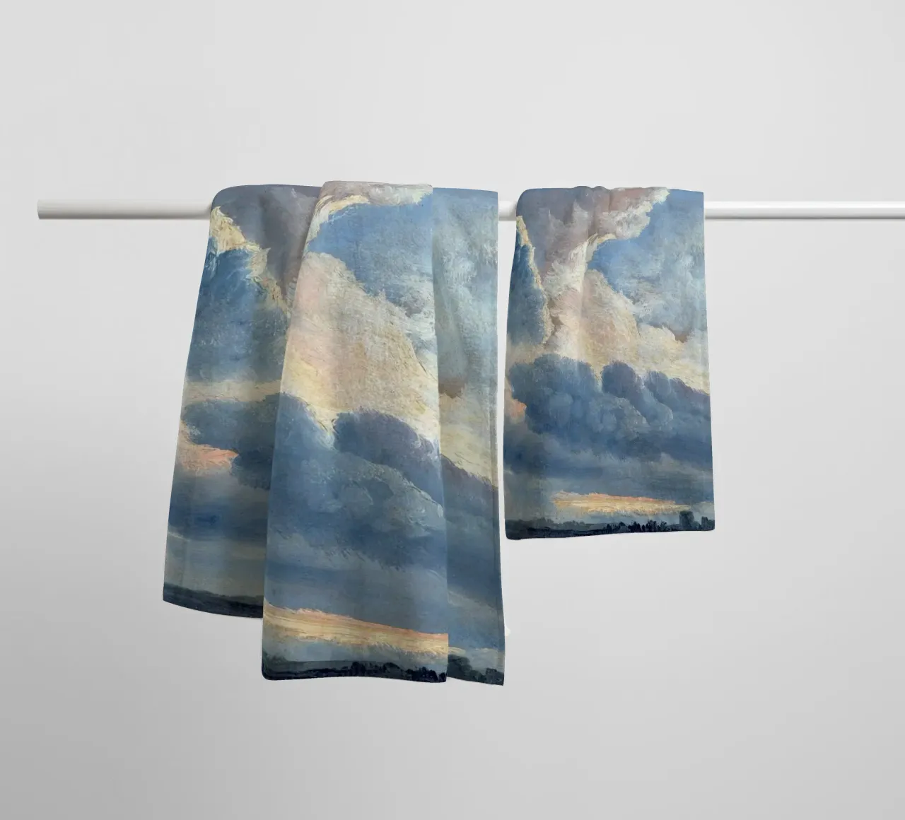Study of Clouds with a Sunset near Rome asciugamano da bagno da apoloprints