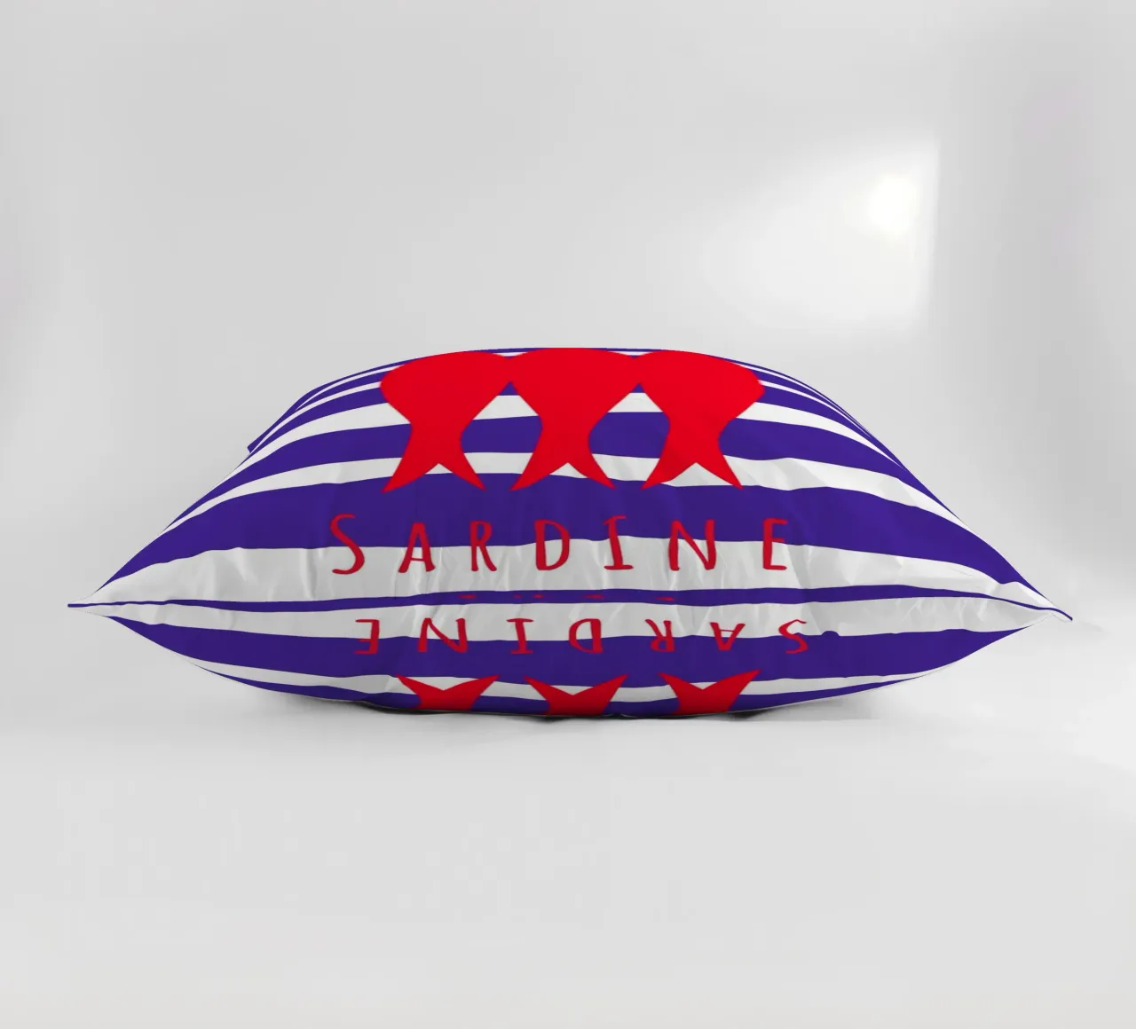 Sardine chic. (verfügbar in drei Varianten „bei check out“) cuscino da FRICKE DESIGN