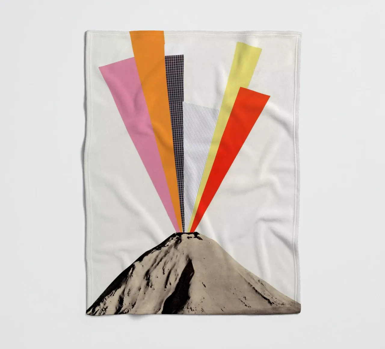 Eruption Fleecedecke von Cassia Beck Collage