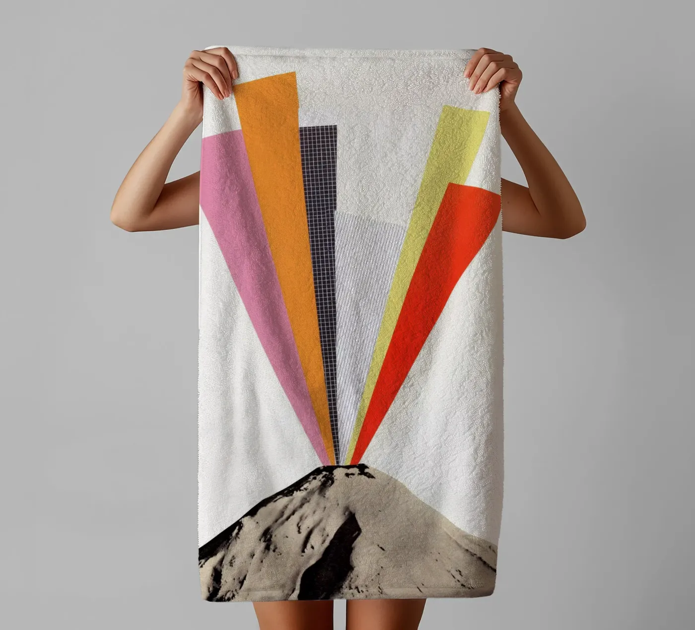 Uitbarsting badhanddoek van Cassia Beck Collage