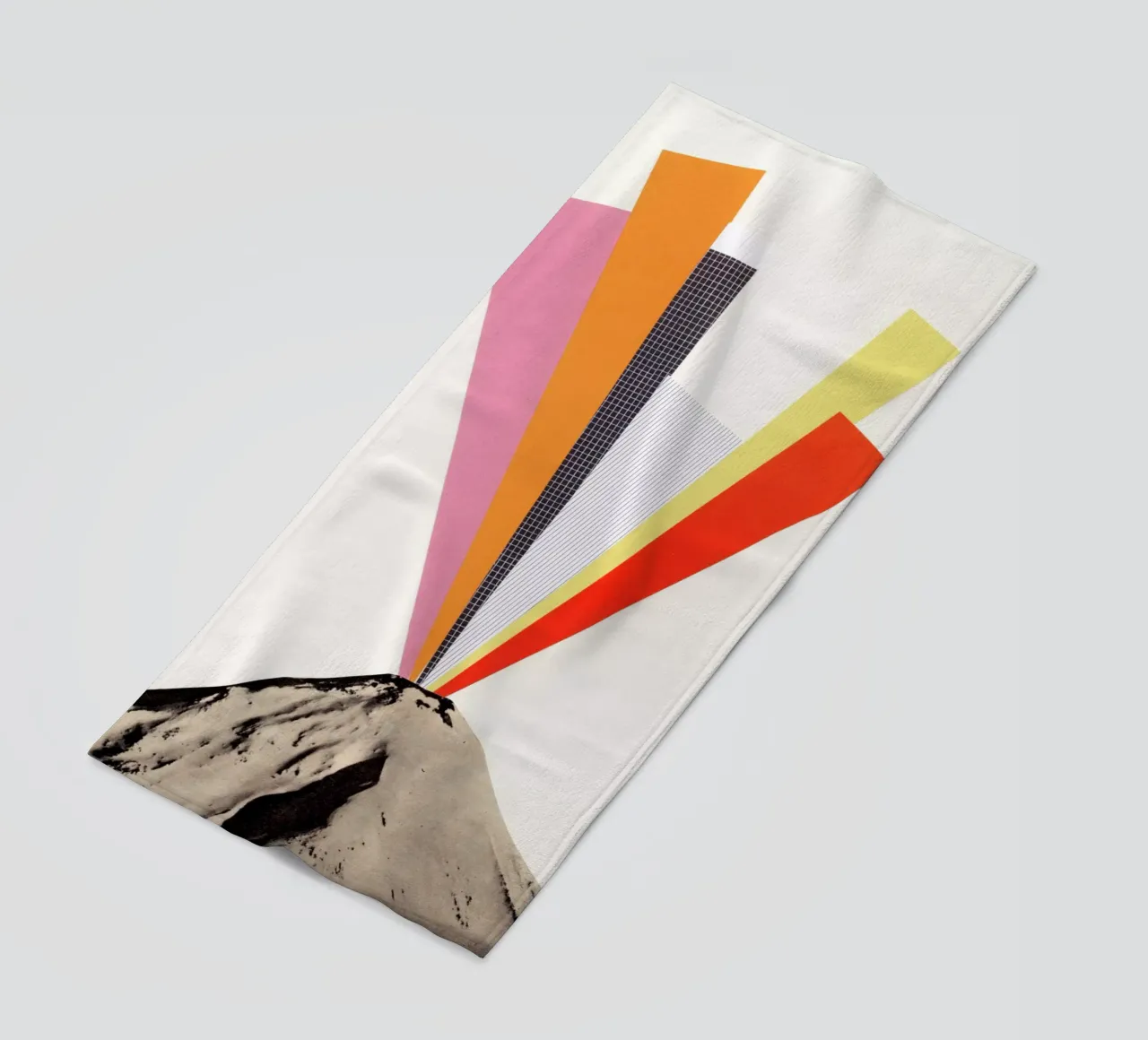 Eruzione telo mare da Cassia Beck Collage